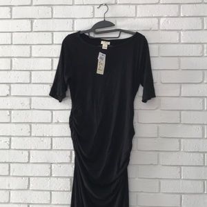 NWT Maternity black midi dress👗